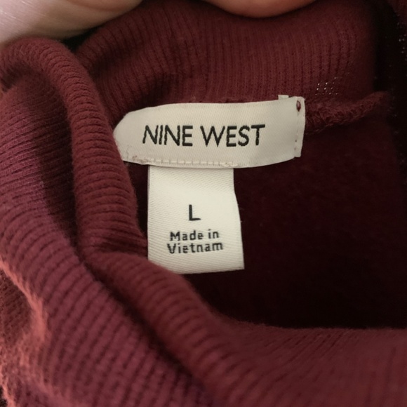 Vintage 90s Nine West Turtleneck Sweatshirt Burgundy Maroon S - Picture 3 of 3